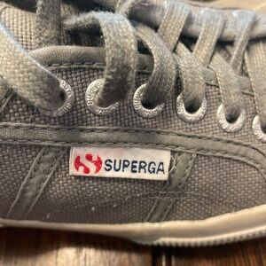 SUPERGA Womans Cotu Classic Canvas Low Top Sneakers Gray 6.5
